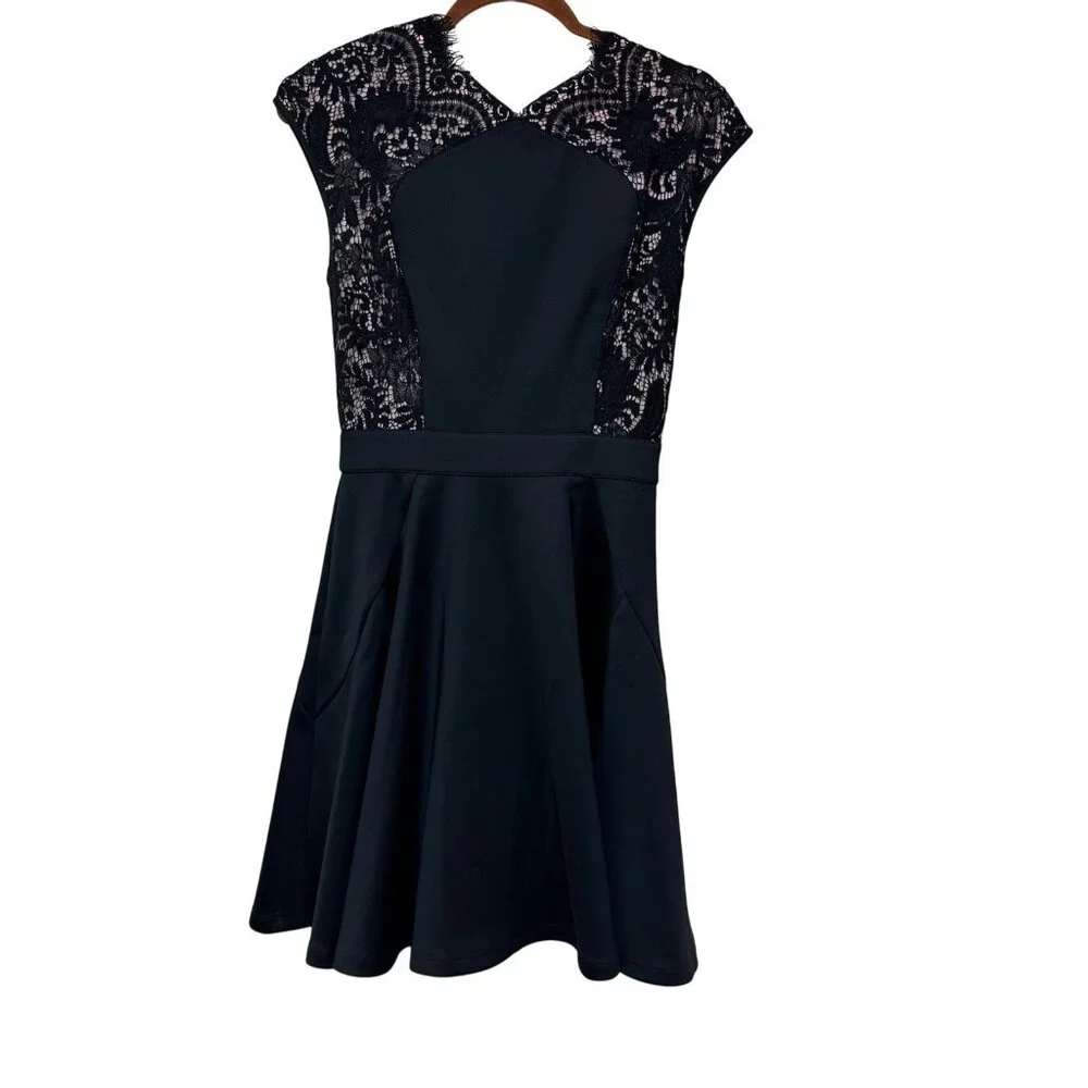 Ted Baker Dress Size 1 US Size 4 Black Pink Vivace Lace Shoulder - Picture 3 of 9